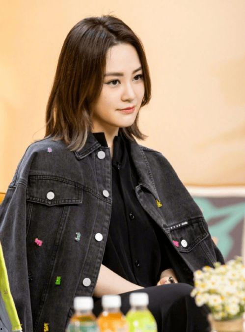 娱乐圈吃瓜王座女明星,揭秘女明星背后的神秘故事  第3张